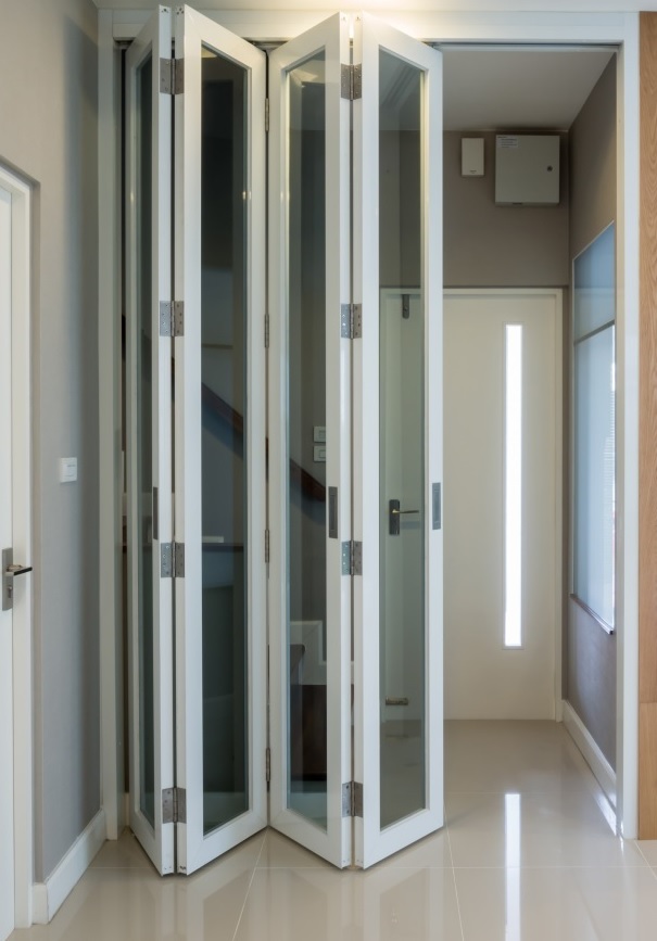 bifold door Ilford, Loxford, IG1
